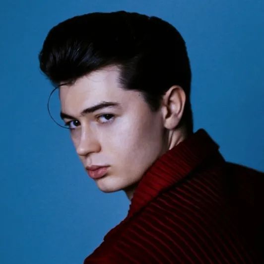 Elliott James Reay - Boy In Love Lyrics